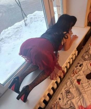 Очаровательная леди с обворожительной улыбкой приглашает в гости для жаркого вечера вдвоем. Я гарантирую незабываемое времяпрепровождение и массу удовольствия. Позвони, и я сделаю все, чтобы ты был счастлив! 412, 24 года